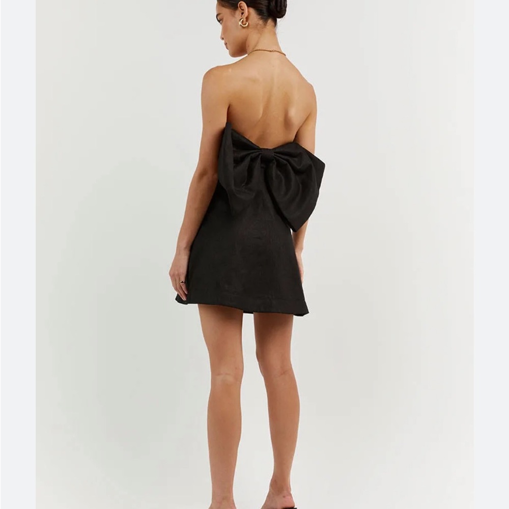 Dissh Aisle Black Linen Back Bow Dress